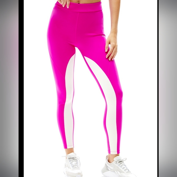 GUESS Activewear Set - Picture 2 of 7